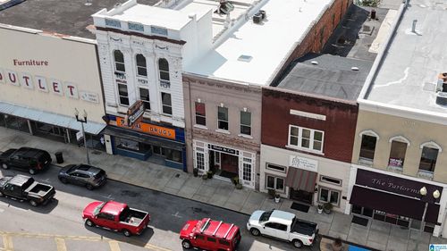1012 Noble St, Anniston, AL, 36201-4637 | Card Image