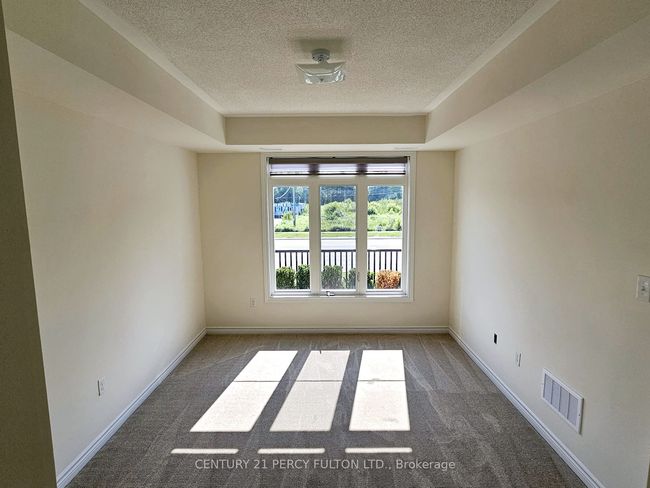 107 - 2540 William Jackson Dr, Condo with 2 bedrooms, 2 bathrooms and 3 parking in Pickering ON | Image 11