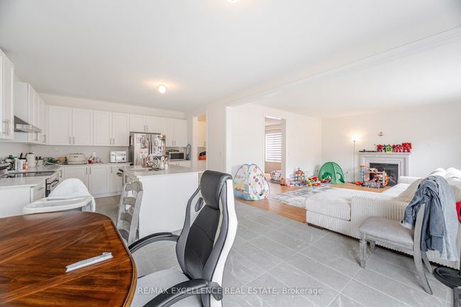 1409 Davis Loop N/A, House other with 4 bedrooms, 4 bathrooms and 4 parking in Innisfil ON | Image 10
