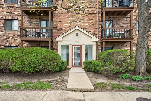 17a-2219 Nichols Road, Arlington Heights, IL, 60004 | Card Image