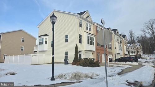 601 Birds Nest Way, FREDERICKSBURG, VA, 22405-1268 | Card Image