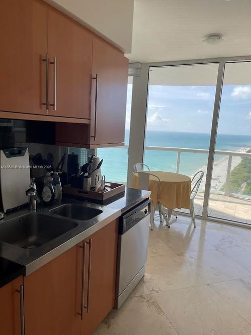 3404-6365 Collins Ave, Miami Beach, FL, 33141-9614 | Card Image