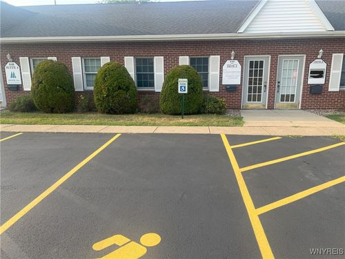 646 N French #5 Road, Amherst, NY, 14228 | Card Image