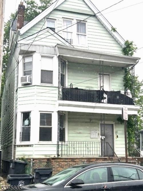 31 Isabella Ave, Newark, NJ, 07106-2026 | Card Image