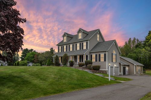 3 Checkerberry Lane, Londonderry, NH, 03053 | Card Image