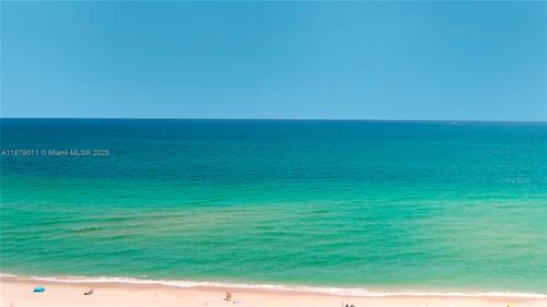 apt-302a-5415 Collins Ave, Miami Beach, FL, 33140-2556 | Card Image