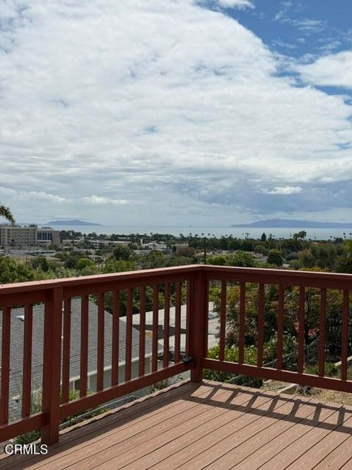 3115 Foothill Road, Ventura, CA, 93003 | Card Image