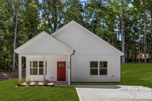 402 Brice St, Kings Mountain, NC, 28086-2307 | Card Image