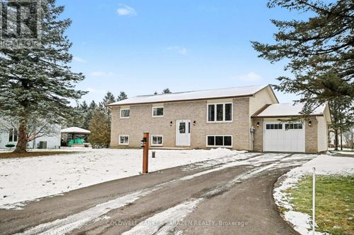 3239 S Branch St, Kenmore, ON, K0A2G0 | Card Image