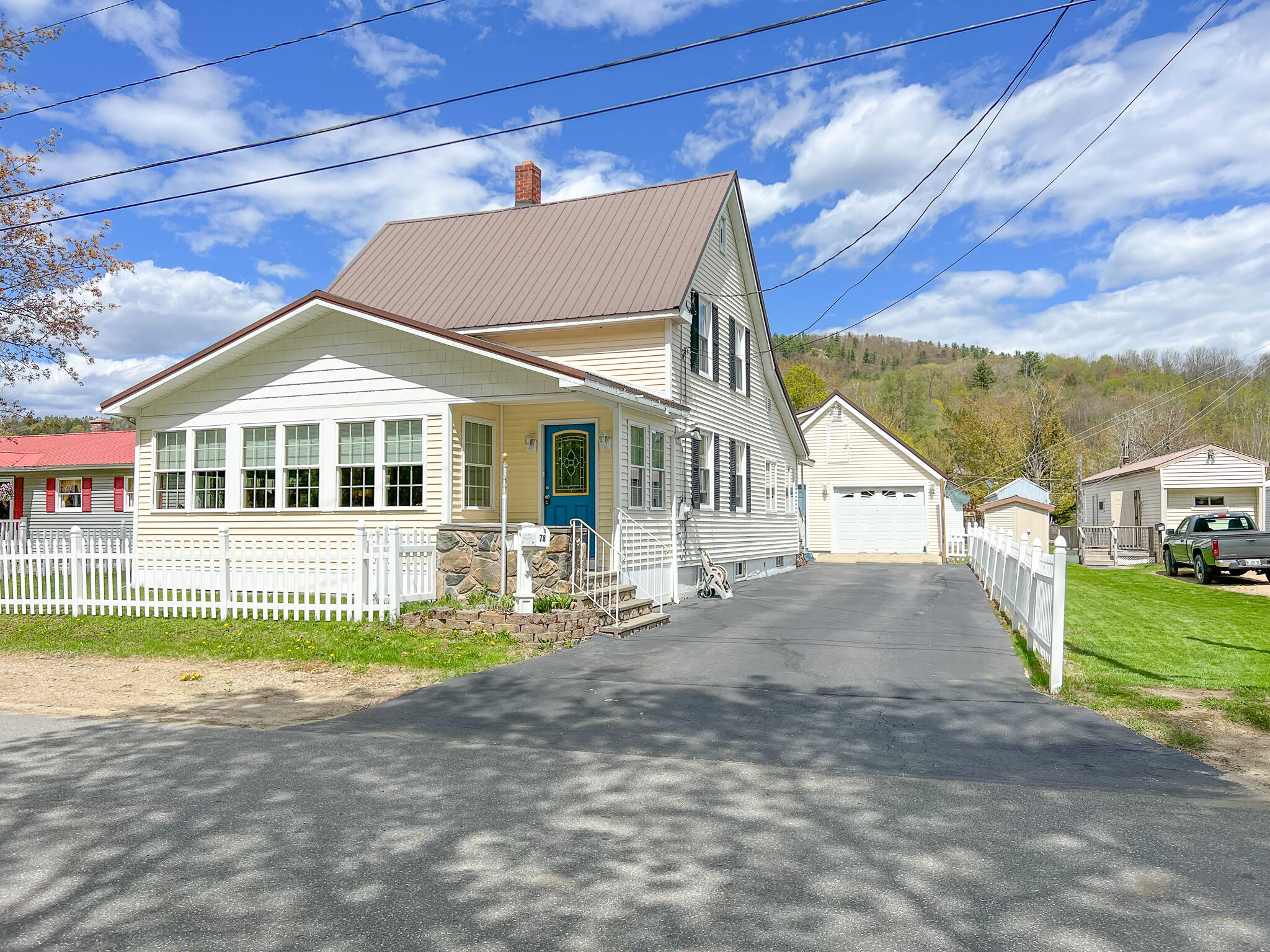 Osgood Ave, Mexico, ME 04257