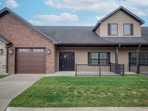3879 High Pointe Ln, Newburgh, IN, 47630-8273 | Card Image