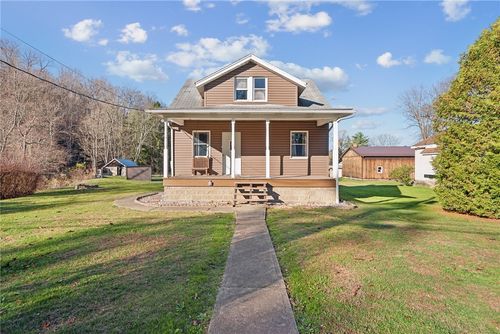 124 Hampton Rd, Mill Run, PA, 15464-1023 | Card Image