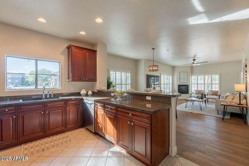 1208-5450 E Deer Valley Dr, Phoenix, AZ, 85054-8118 | Card Image