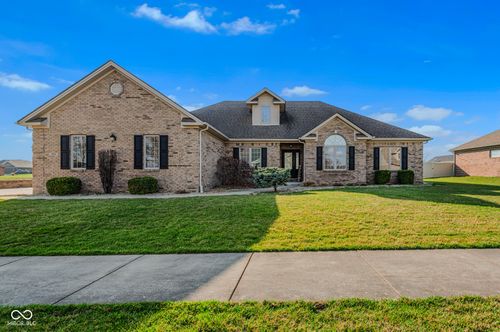 1984 Austin James Ln, Seymour, IN, 47274-3371 | Card Image