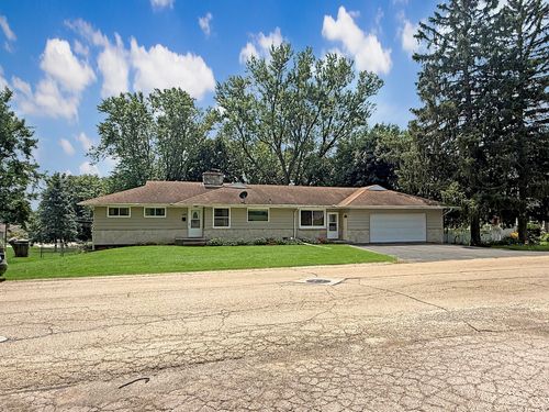1155 Lacresta Dr, Freeport, IL, 61032-6260 | Card Image