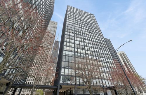 16dh-880 N Lake Shore Dr, Chicago, IL, 60611-1761 | Card Image