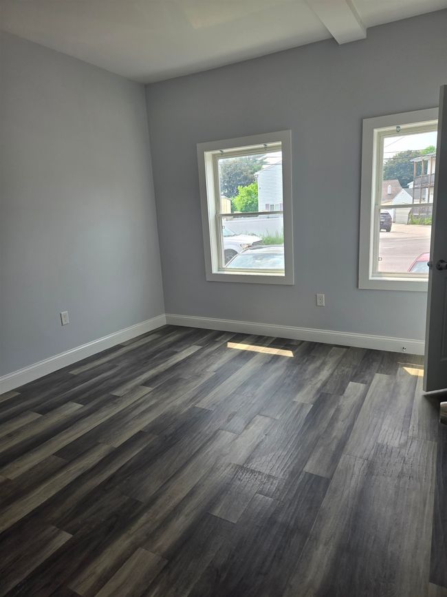 APT-1 - 165-1 W Hancock St, Condo with 2 bedrooms, 1 bathrooms and null parking in Manchester NH | Image 5