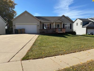 5146 Crescent Oaks Drive, House other with 4 bedrooms, 3 bathrooms and null parking in Madison WI | Image 1