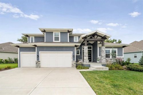 12377 Hastings St, Olathe, KS, 66061-8921 | Card Image