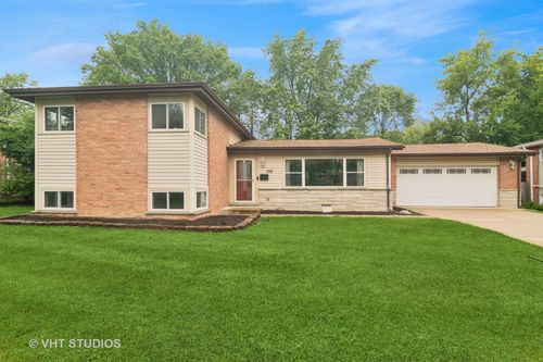 354 W Pleasant Hill Blvd, Palatine, IL, 60067-6852 | Card Image