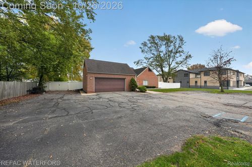 6500 N Inkster Rd, Dearborn Heights, MI, 48127-1807 | Card Image