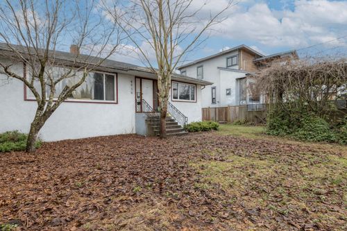 4856 Smith Ave, Burnaby, BC, V5G2W4 | Card Image