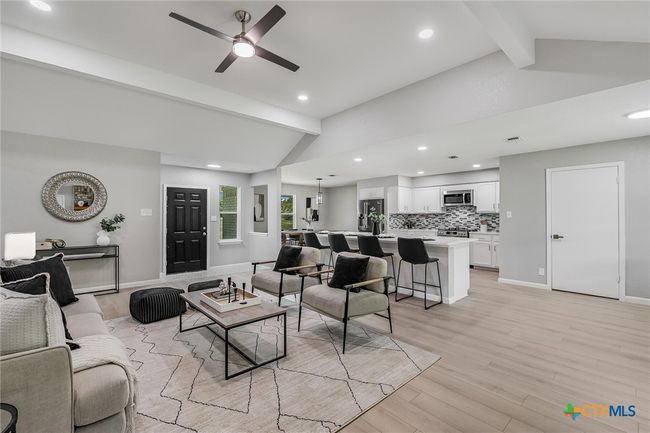 1070 Lonesome Trl, House other with 3 bedrooms, 2 bathrooms and null parking in Driftwood TX | Image 5