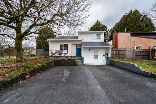12519 76a Ave, Surrey, BC, V3W7W5 | Card Image