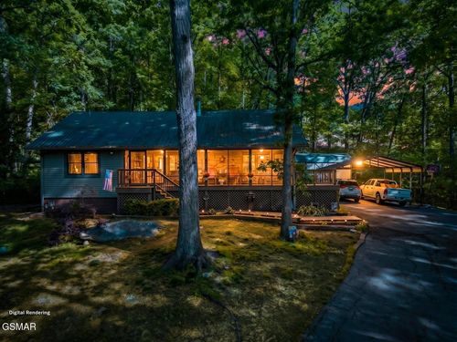 928 E Cross Rd, Dandridge, TN, 37725-6429 | Card Image