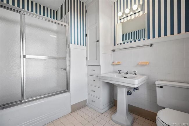 27 Spring Glen Ter, House other with 5 bedrooms, 4 bathrooms and null parking in Hamden CT | Image 34