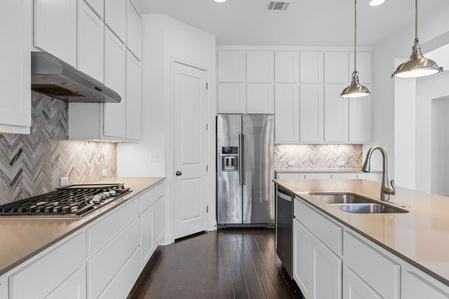 Spacious Island w/ View of Walk-in Pantry | Image 7