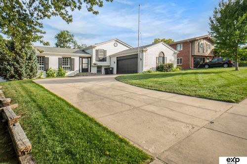 1615 S 136th St, Omaha, NE, 68144-1139 | Card Image