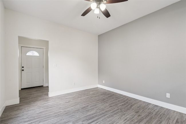 702 9 Th St Sw, Home with 0 bedrooms, 0 bathrooms and 3 parking in Cedar Rapids IA | Image 11
