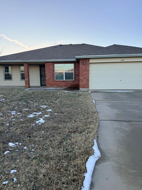 1219 Johnny Ln, San Angelo, TX, 76905-2331 | Card Image