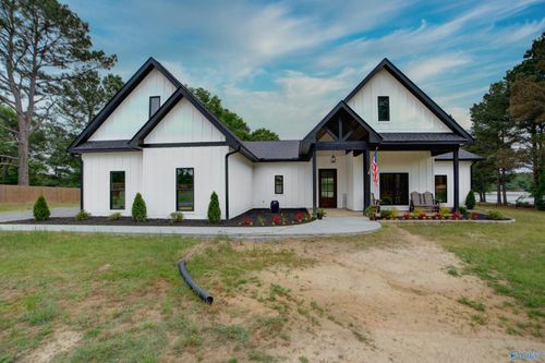 376 Summer Breeze Dr, Cedar Bluff, AL, 35959-4456 | Card Image