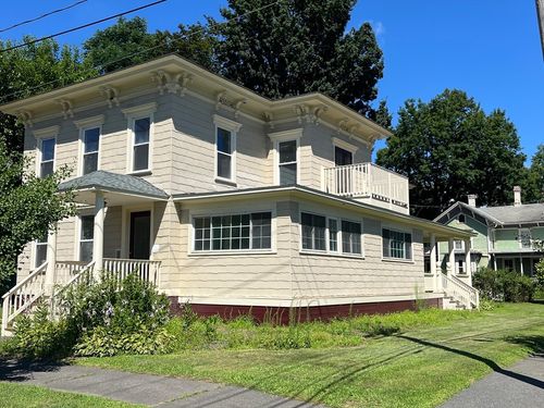 58 Phillips Pl, Northampton, MA, 01060-3327 | Card Image