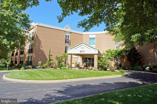 apt-108-677 Elm St, ROYERSFORD, PA, 19468-3338 | Card Image