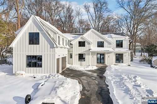 91 Macarthur Ave, Closter, NJ, 07624-2912 | Card Image