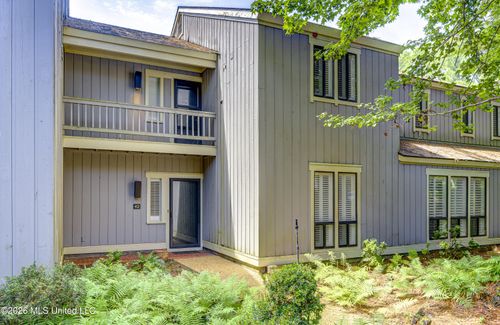 42 Eastbrooke St, Jackson, MS, 39216-4714 | Card Image