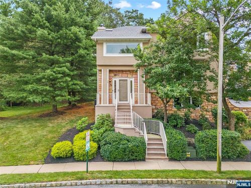 86 Clarken Dr, West Orange, NJ, 07052-3437 | Card Image