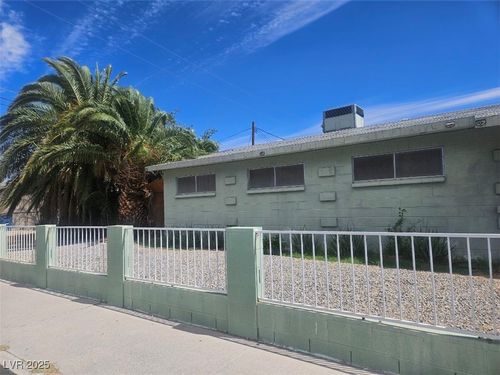 1212 Eleanor Ave, Las Vegas, NV, 89106-2437 | Card Image