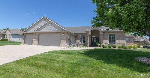 616 N Easton Dr, Angola, IN, 46703-7550 | Card Image