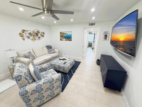18 Piedmont A, Delray Beach, FL, 33484-5003 | Card Image