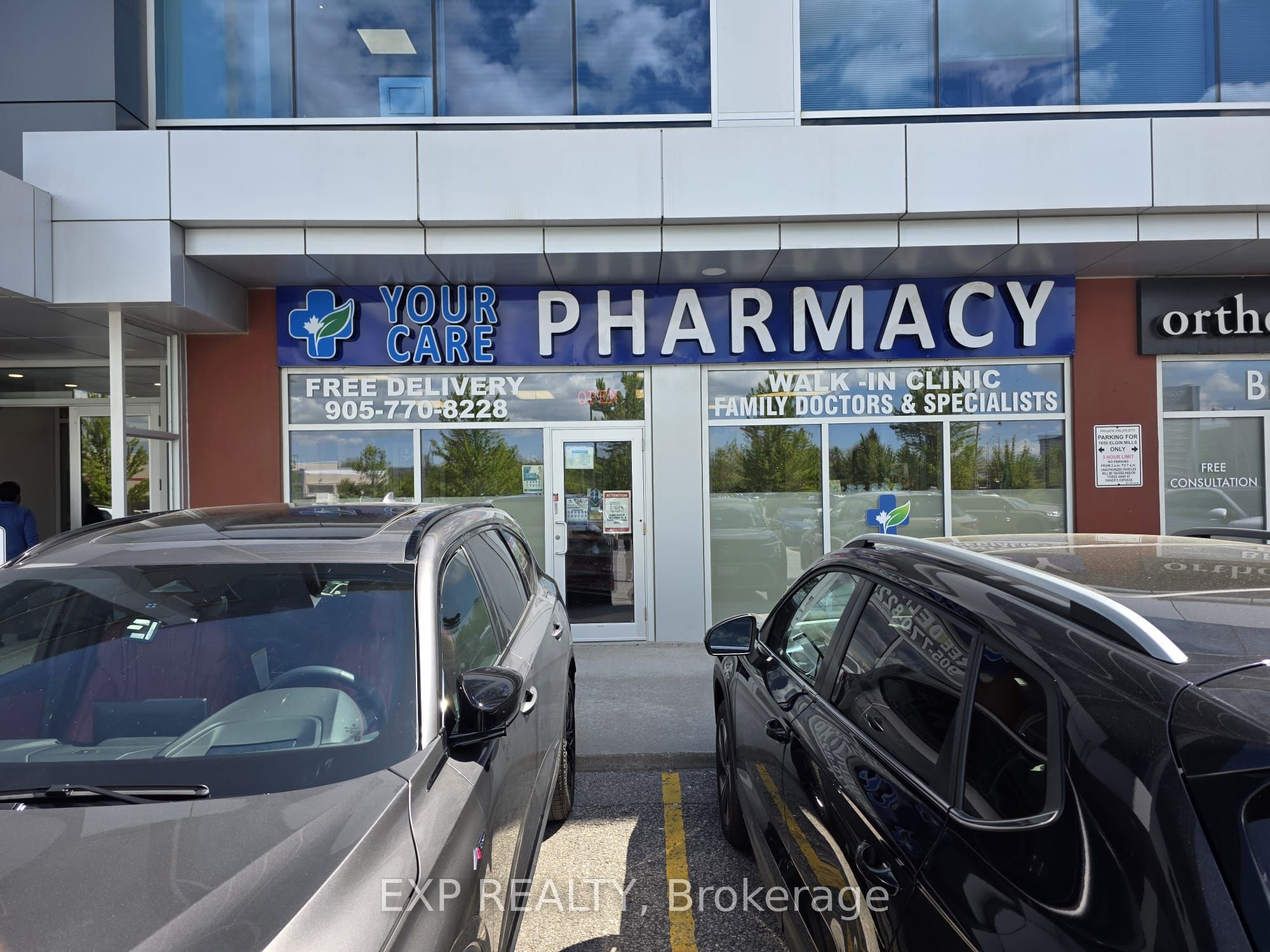 Commercial Sale in Richmond Hill