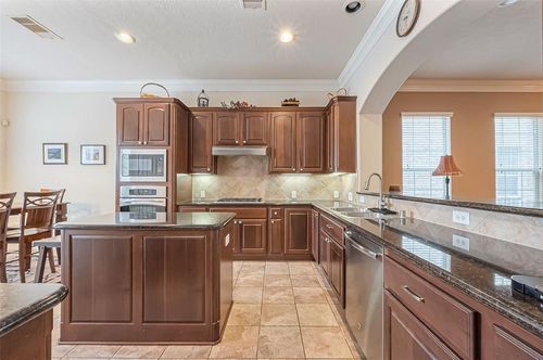 14515 Basalt Ln, Houston, TX, 77077-1063 | Card Image