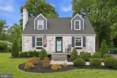 3322 Holloman Rd, Falls Church, VA, 22042-4112 | Card Image