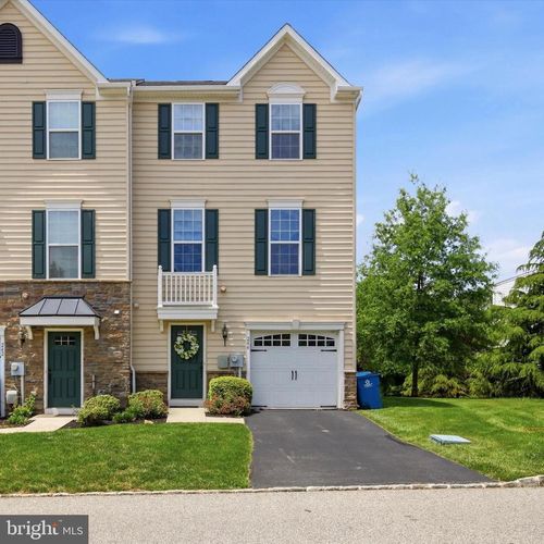16-244 Macdonald Ave, WYNCOTE, PA, 19095-2403 | Card Image