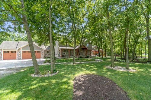 214 Ehrenwald Dr, Millington, IL, 60537-1112 | Card Image