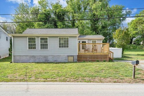 430 Tinker Ave, Vinton, VA, 24179-2409 | Card Image