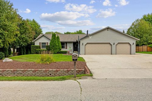 4023 N 52nd Street, SHEBOYGAN, WI, 53083 | Card Image